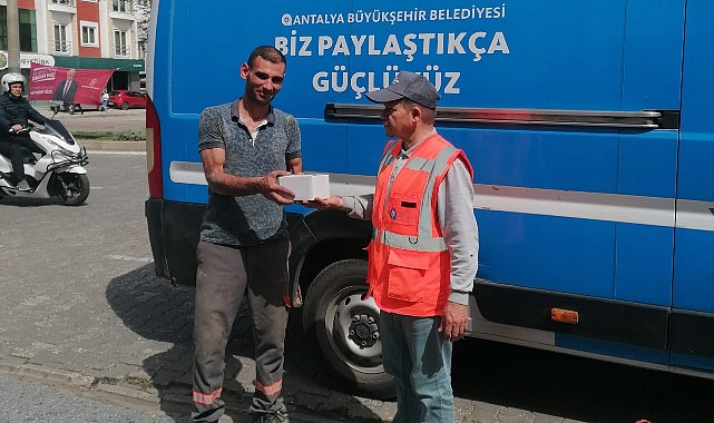 Alanyalı çocuklar sağlıklı mama ile buluştu