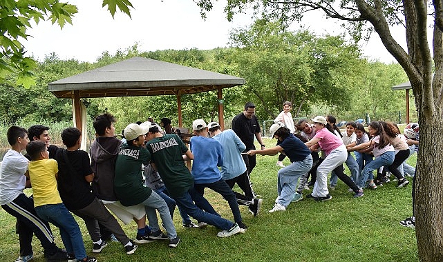 Bilgi Evi Öğrencileri Yılın Yorgunluğunu Geleneksel Piknik Etkinliğiyle Attılar