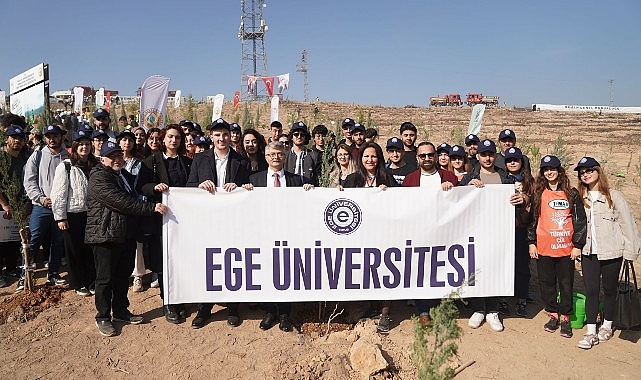 Milli Ağaçlandırma Günü’nde binlerce fidan toprakla buluşturuldu