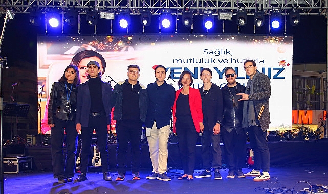 Başkan Kınay’dan genç sanatçılara destek