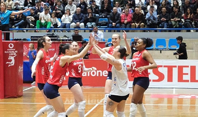 Aydın Büyükşehir Belediyespor Kadın Voleybol Takımı, Beşiktaş’ı büyük bir farkla yenerek çıkışını sürdürdü:3-0