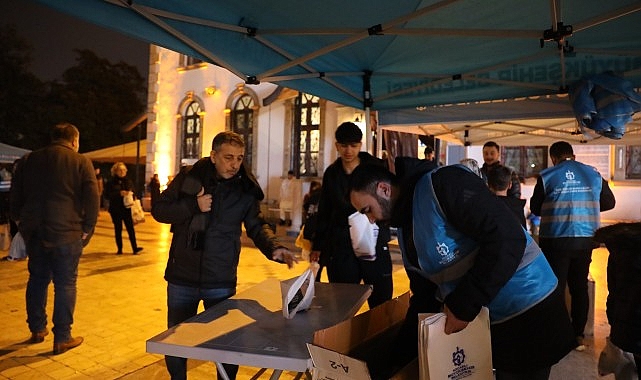 Büyükşehir’den kandil simidi ikramı