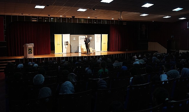 Konya Büyükşehir Şehir Konferansları Devam Ediyor