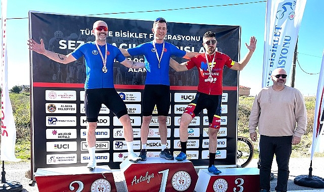 Mudanyalı bisikletçilerden üç günde dört madalya
