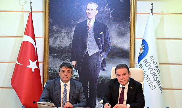 Antalya Büyükşehir’de işçileri sevindiren toplu sözleşme