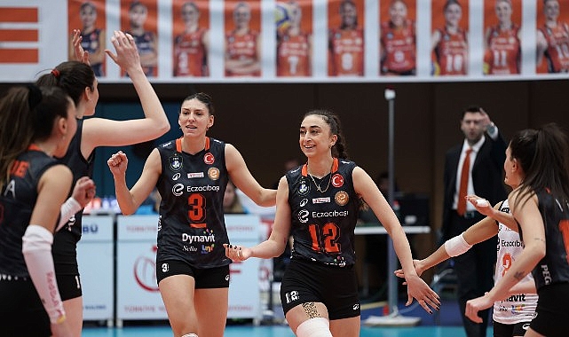 Eczacıbaşı Dynavit, AXA Sigorta Kupa Voley’de adını dörtlü finale yazdırdı