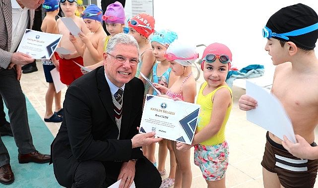 Mudanya Kapalı Yüzme Havuzu Açıldı