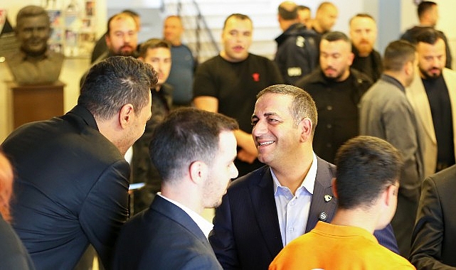 Başkan Erman Uzun, Mesai Arkadaşlarıyla Bayramlaştı