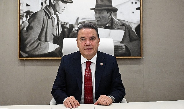 Başkan Muhittin Böcek Kybele ödülüne layık görüldü