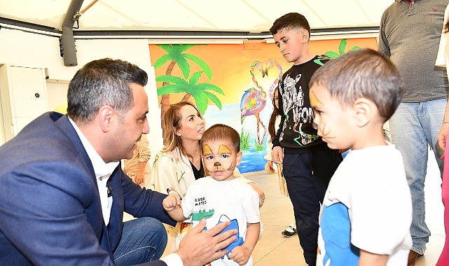 Çiğli’de Miniklere Bayram Sürprizi