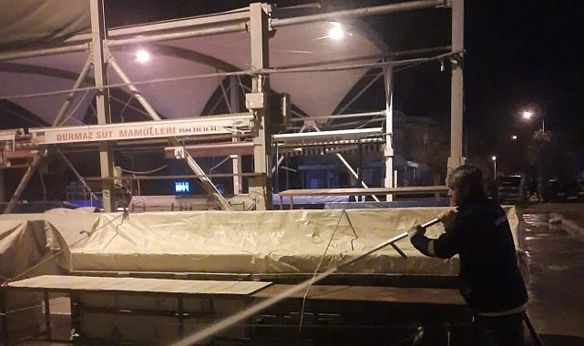 Didim’de Semt Pazarlarında Temizlik ve Yıkama Çalışmaları Devam Ediyor