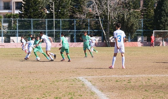 Kemer Belediye Merkez Spor gol oldu yağdı