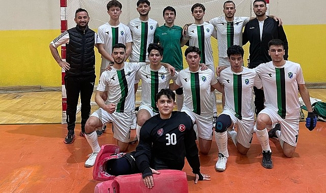 Kupayı başkan kocaman’a getirdiler