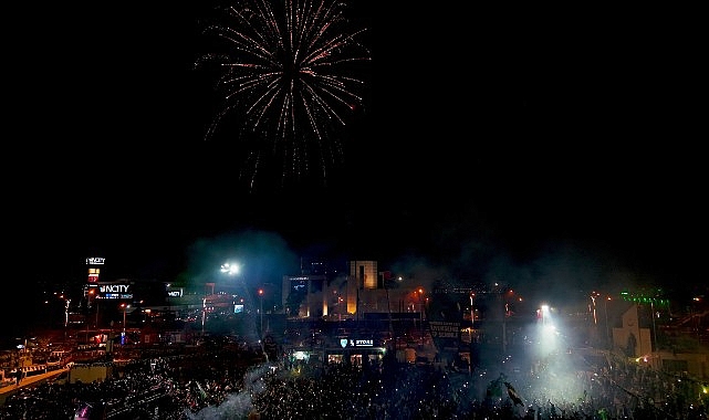 Havai fişek gösterisi muhteşemdi