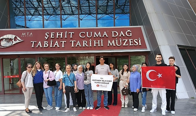 Öğrenciler MTA Tabiat Tarihi Müzesi’ni Gezdi