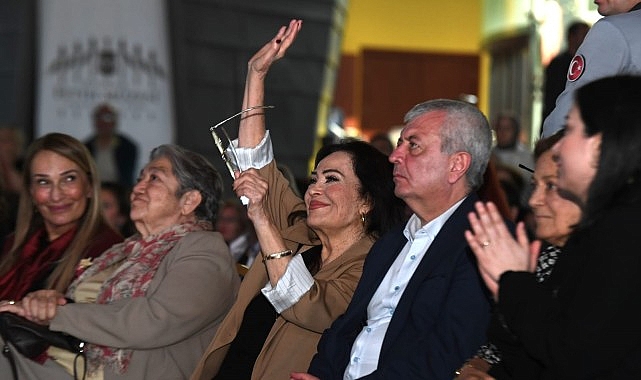 Türkan Şoray’a Osmangazi’de sevgi seli